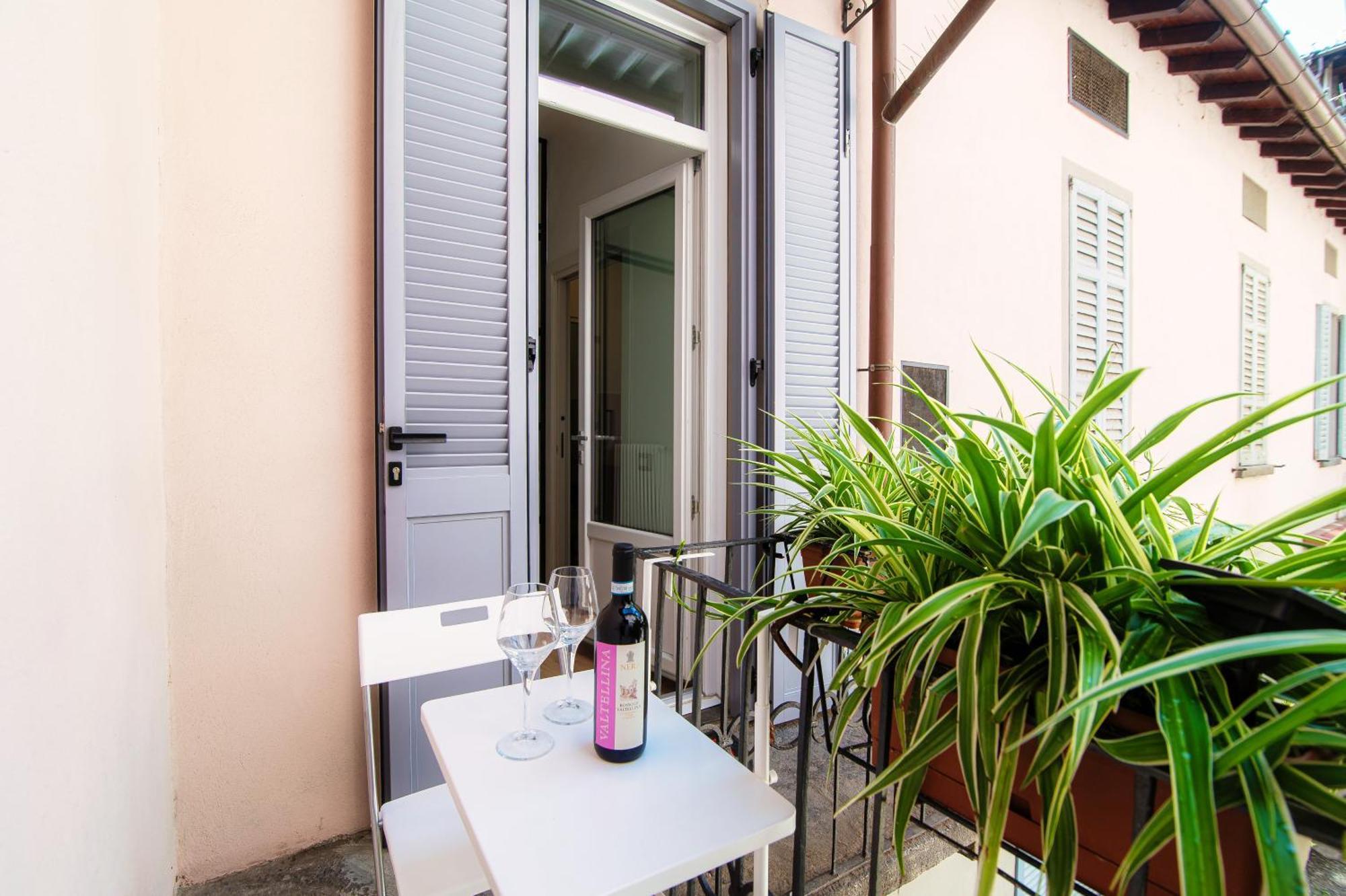Casa Giulini - The House Of Travelers Apartamento Como Exterior foto
