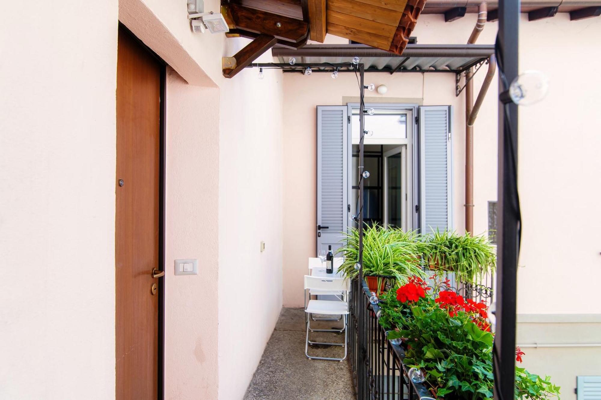 Casa Giulini - The House Of Travelers Apartamento Como Exterior foto